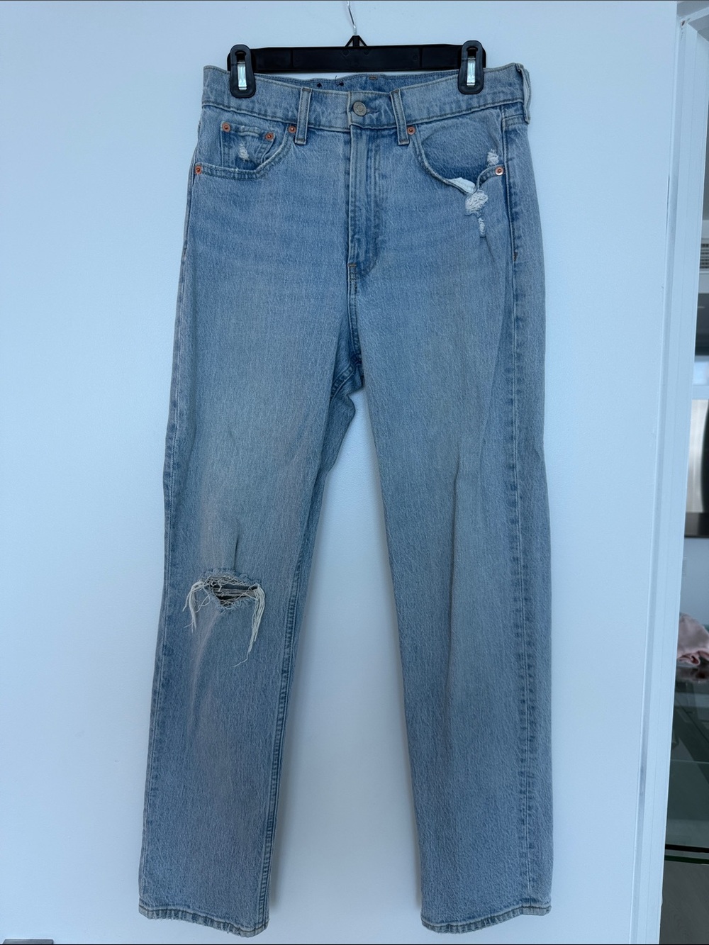 Gap Sky High Straight Jean in Size 28